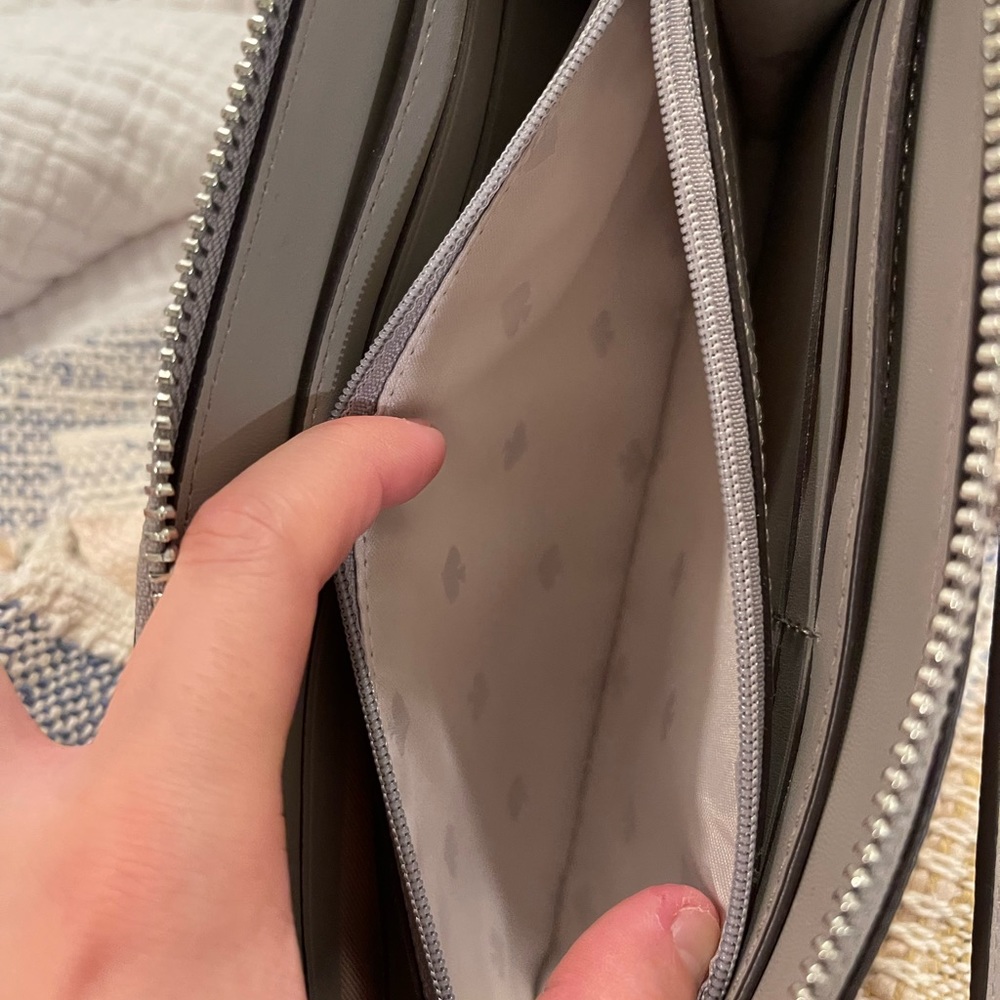 Kate Spade purse - Picture 5 of 5